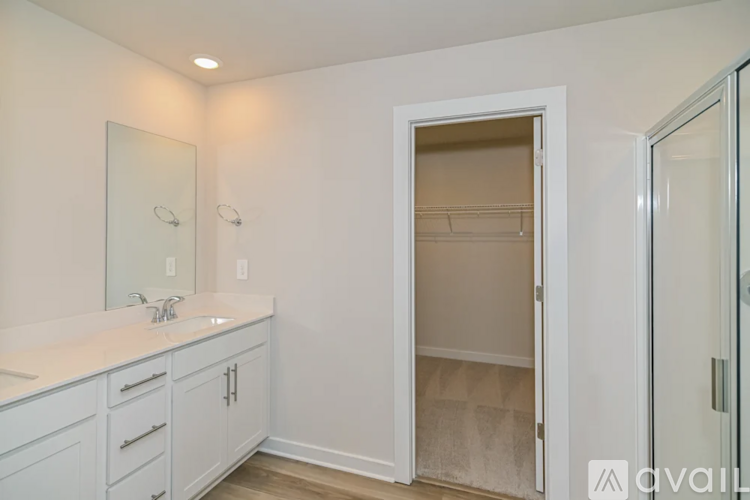 1092 Bluffton Circle 64 4 Beds Single Family Home for Rent - Photo gallery 2