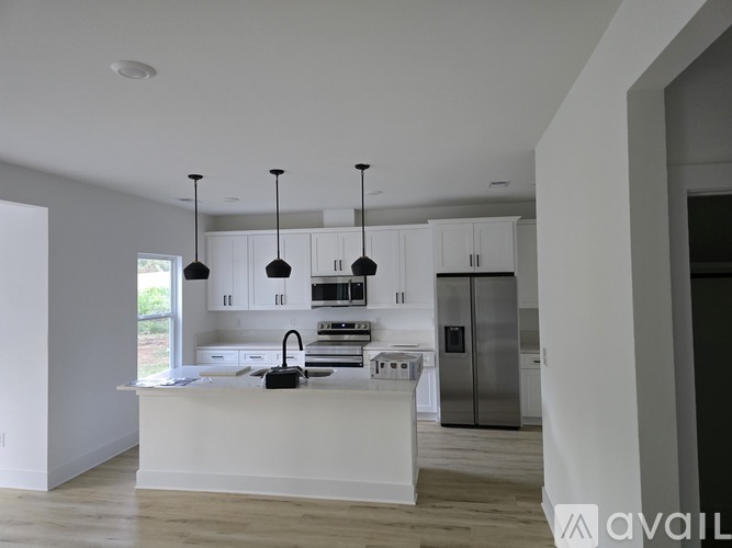 5115 Carden Drive 4 Beds Single Family Home for Rent - Photo gallery 2