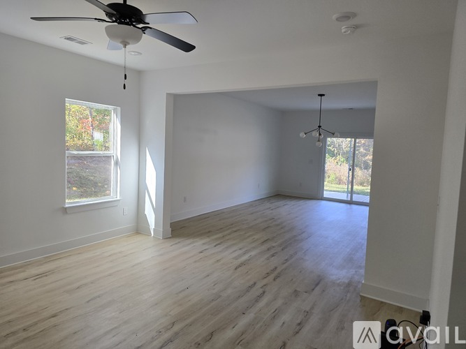 5115 Carden Drive 4 Beds Single Family Home for Rent - Photo gallery 4