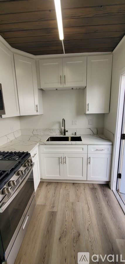 1434 E 8th St 2 Beds Apartment for Rent - Photo gallery 2