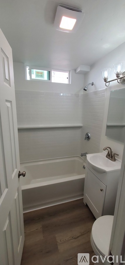 1434 E 8th St 2 Beds Apartment for Rent - Photo gallery 5
