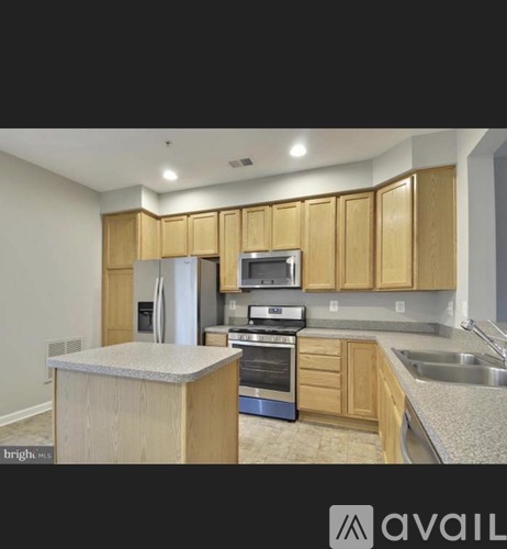 5300 Talladega Ct 3 Beds Apartment for Rent - Photo gallery 3