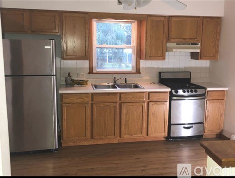 17520 Ridgeland Ave 2 Beds Apartment for Rent