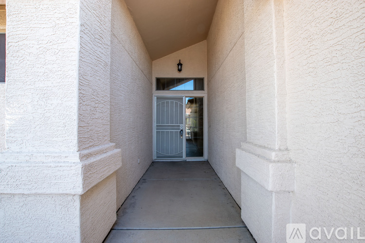 3681 North 153rd Lane 3 Beds Single Family Home for Rent - Photo gallery 3