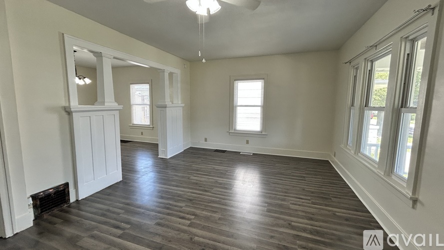 1512 42nd St 3 Beds Single Family Home for Rent - Photo gallery 2