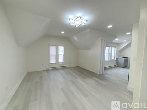 930 South Franklin Street 2 Beds Apartment for Rent