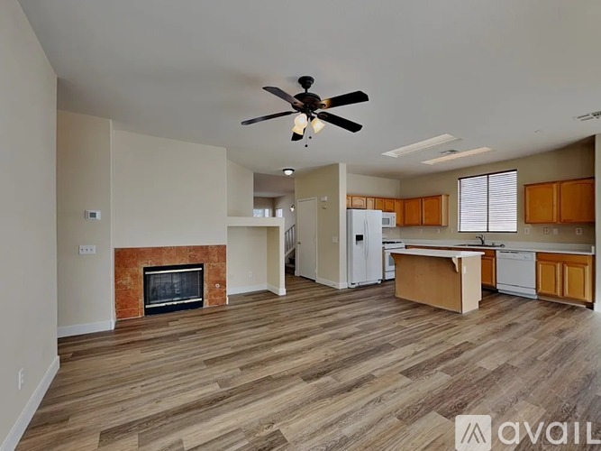 8069 Sweet Clover Ct 4 Beds Single Family Home for Rent - Photo gallery 2