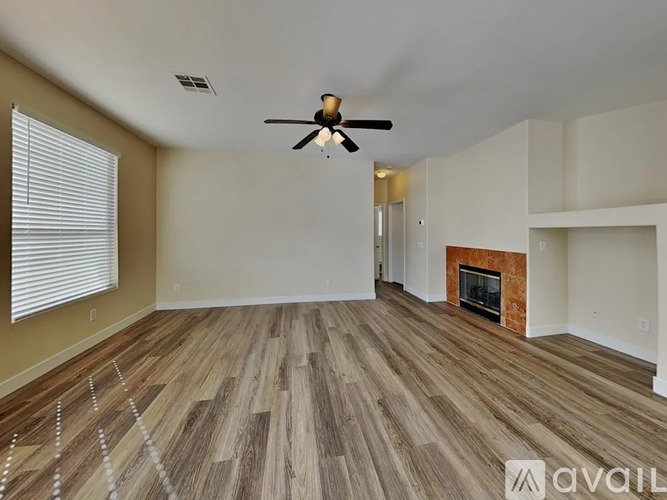 8069 Sweet Clover Ct 4 Beds Single Family Home for Rent - Photo gallery 4