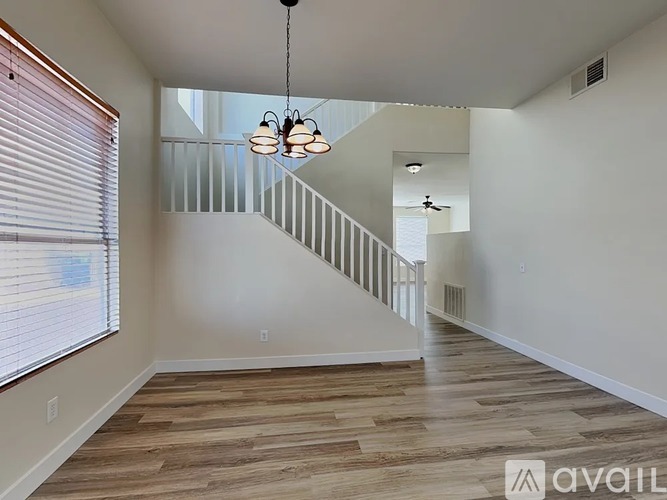 8069 Sweet Clover Ct 4 Beds Single Family Home for Rent - Photo gallery 5