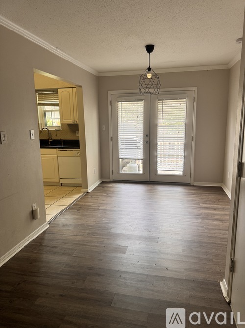 N Meridian St 2 Beds Apartment for Rent - Photo gallery 1
