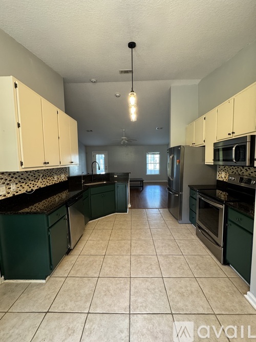 38 Kristins Drive 3 Beds Single Family Home for Rent - Photo gallery 2