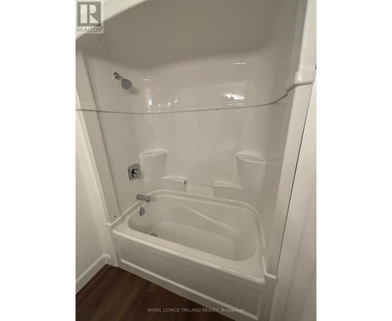 LOWER - 406 FOREST LAWN AVENUE 1 Home, Multifamily, Duplex for Rent - Photo gallery 3