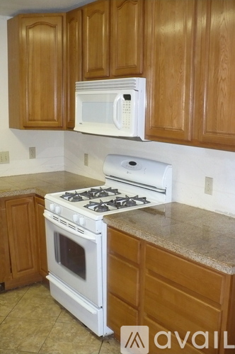915 Craig Pl 5 Beds Single Family Home for Rent - Photo gallery 3