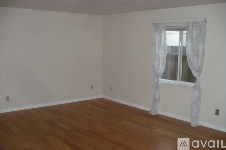 915 Craig Pl 5 Beds Single Family Home for Rent - Photo gallery 5