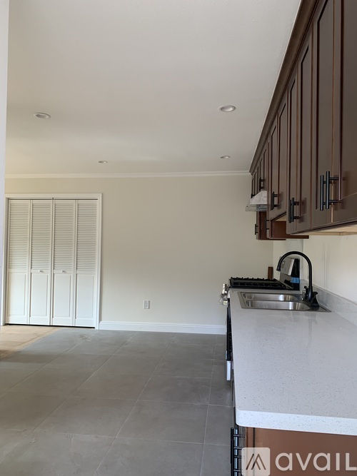 522 Scott Avenue 1 Apartment for Rent - Photo gallery 2