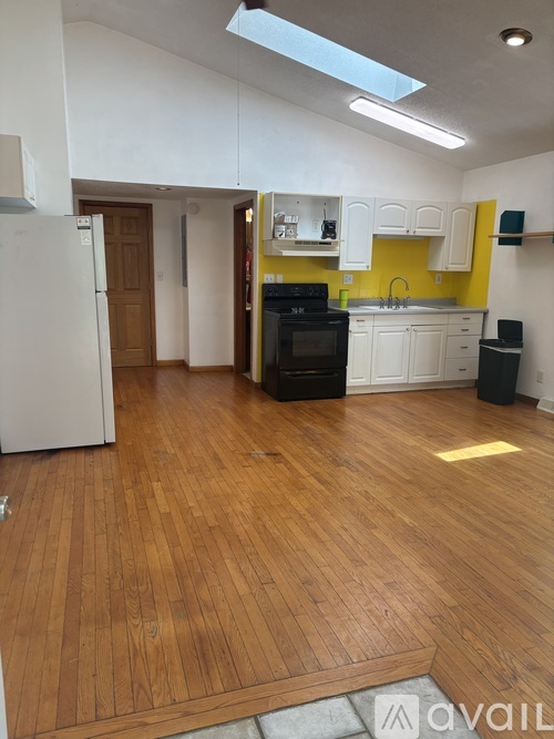 443 2 Mile Avenue 1 Condo for Rent - Photo gallery 1
