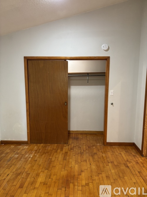 443 2 Mile Avenue 1 Condo for Rent - Photo gallery 3