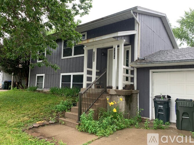 2230 Davis Street 2 Beds Single Family Home for Rent - Photo gallery 1