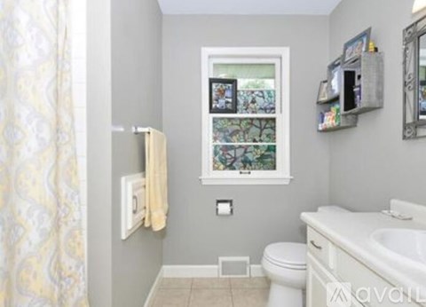 2525 Xylon Avenue South 4 Beds Apartment for Rent