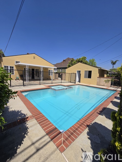 444 Gerona Avenue 3 Beds Single Family Home for Rent - Photo gallery 5