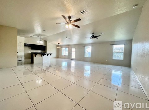 7693 East 41St Road 3 Beds Apartment for Rent