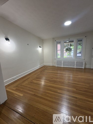 132 Grand Street 2 Beds Apartment for Rent