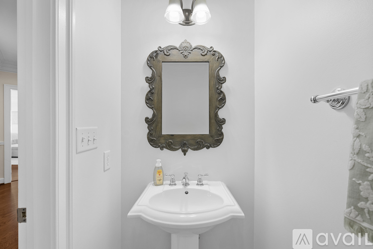 5241 Monument Avenue 2 Beds Condo for Rent - Photo gallery 3