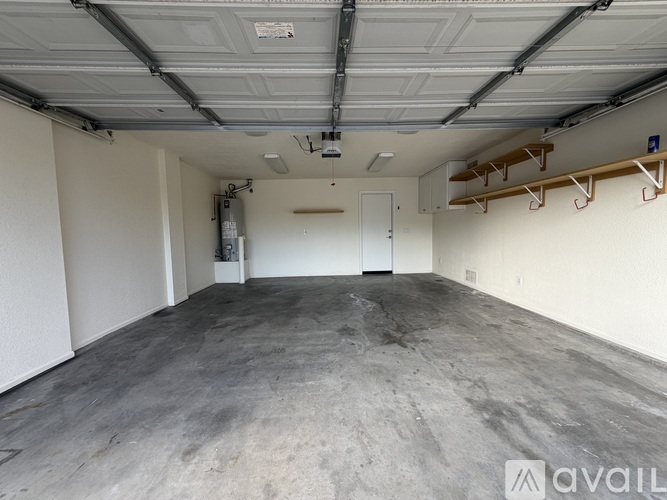 2504 West Hedgehog Place 4 Beds Single Family Home for Rent - Photo gallery 3