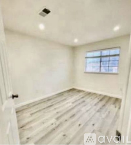 2828 Hillcrest Ave 1 Single Family Home for Rent - Photo gallery 2