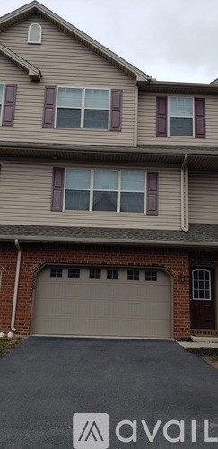 6428 Creekbend Dr 3 Beds Apartment for Rent