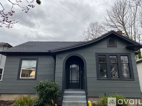 321 Northwest 10Th Street 3 Beds Apartment for Rent