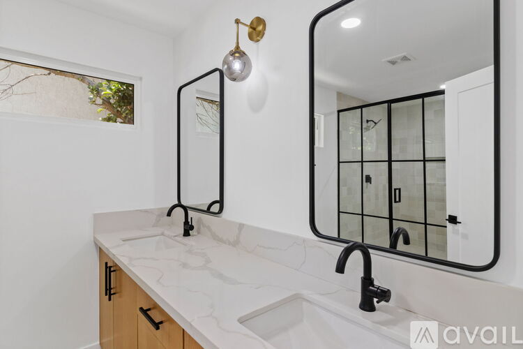 5261 Allott Avenue 4 Beds Single Family Home for Rent - Photo gallery 4