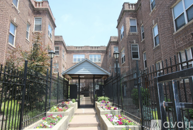 4931 N Kedzie Ave 2 Beds Apartment for Rent - Photo gallery 2