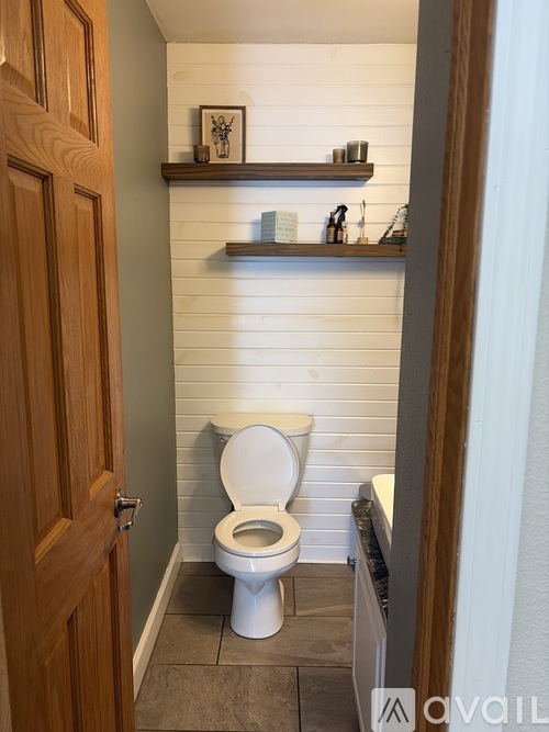 1708 Hawthorne Avenue 4 Beds Single Family Home for Rent - Photo gallery 1