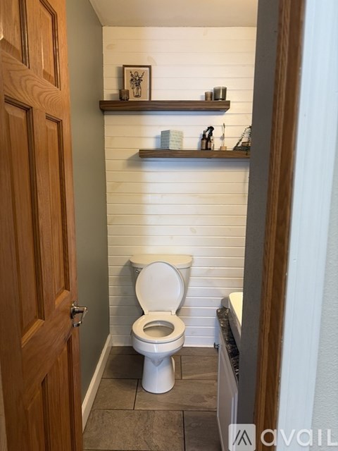 1708 Hawthorne Avenue 4 Beds Apartment for Rent