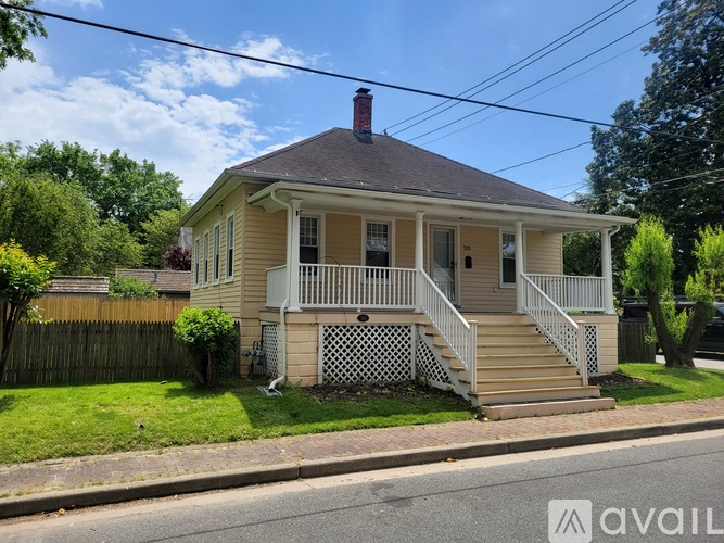 310 August St 2 Beds Single Family Home for Rent - Photo gallery 2