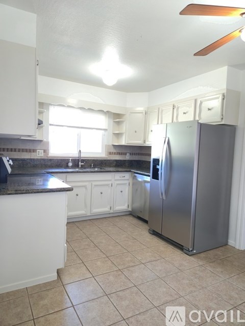 348 Plum Street 3 Beds Apartment for Rent
