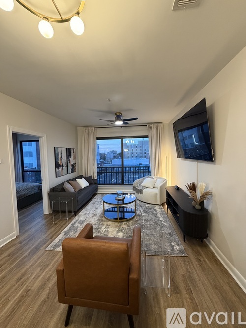 411 West Washington Street 2 Beds Condo for Rent - Photo gallery 1
