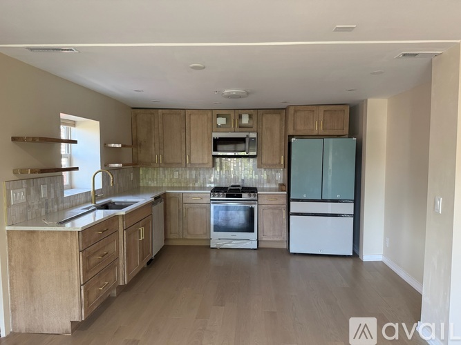 2327 Park Avenue 3 Beds Apartment for Rent - Photo gallery 2