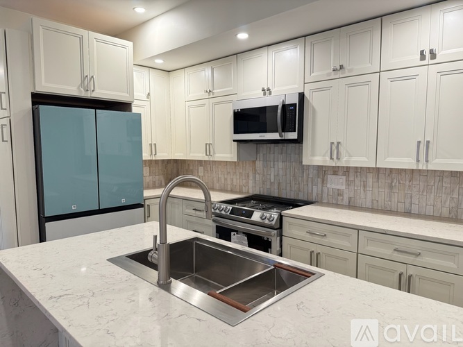 2327 Park Avenue 3 Beds Apartment for Rent - Photo gallery 5