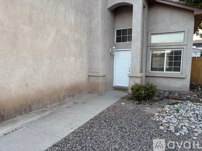 4544 Loren Avenue Northwest 3 Beds Single Family Home for Rent - Photo gallery 2