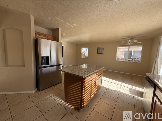 4544 Loren Avenue Northwest 3 Beds Single Family Home for Rent - Photo gallery 5