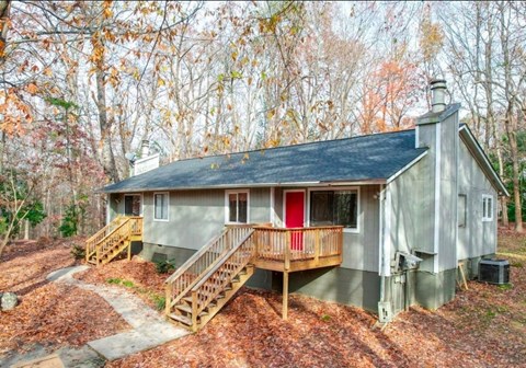 208 Cedar Terrace Studio Apartment for Rent