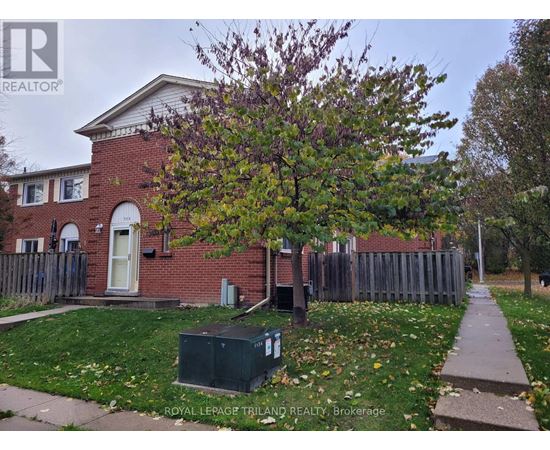 7 - 358 HOMESTEAD COURT 3 Beds Condo, Home, Townhouse for Rent - Photo gallery 5