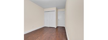 2 Bedrooms, 1 Bathroom
