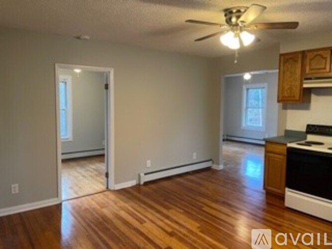 116 Tremont St 3 Beds Apartment for Rent - Photo gallery 3
