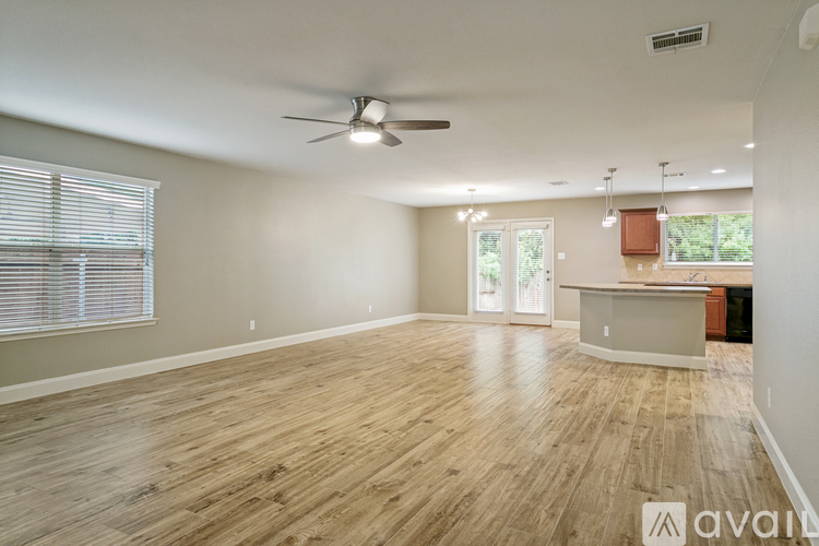 9021 Graywolf Ridge Trail 3 Beds Single Family Home for Rent - Photo gallery 3