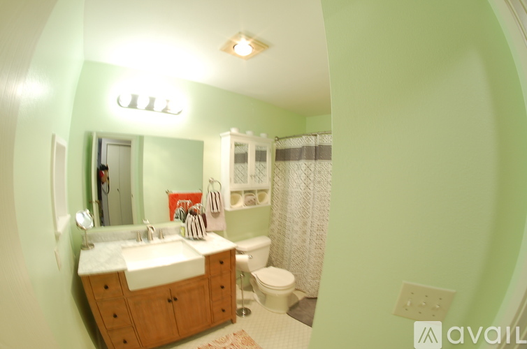 103 Rockwell Avenue 2 Beds Condo for Rent - Photo gallery 5