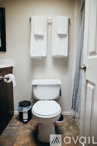 1200 East River Road 1 Condo for Rent - Photo gallery 4
