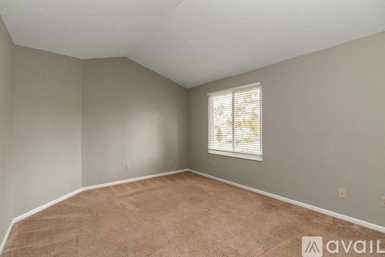6266 Hyland Dr 2 Beds Townhouse for Rent - Photo gallery 3